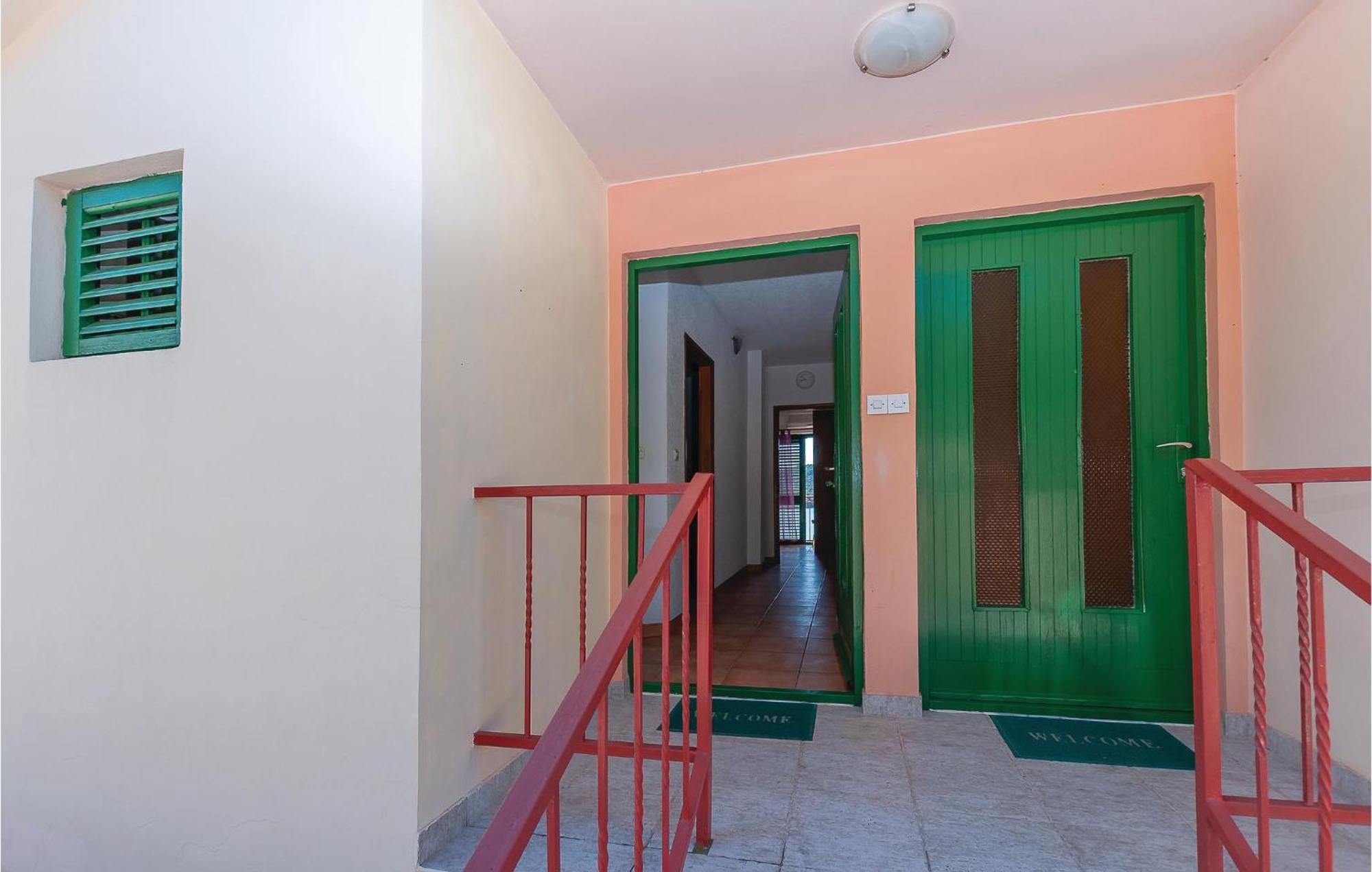 Gorgeous Apartment In Tisno With Kitchen מראה חיצוני תמונה